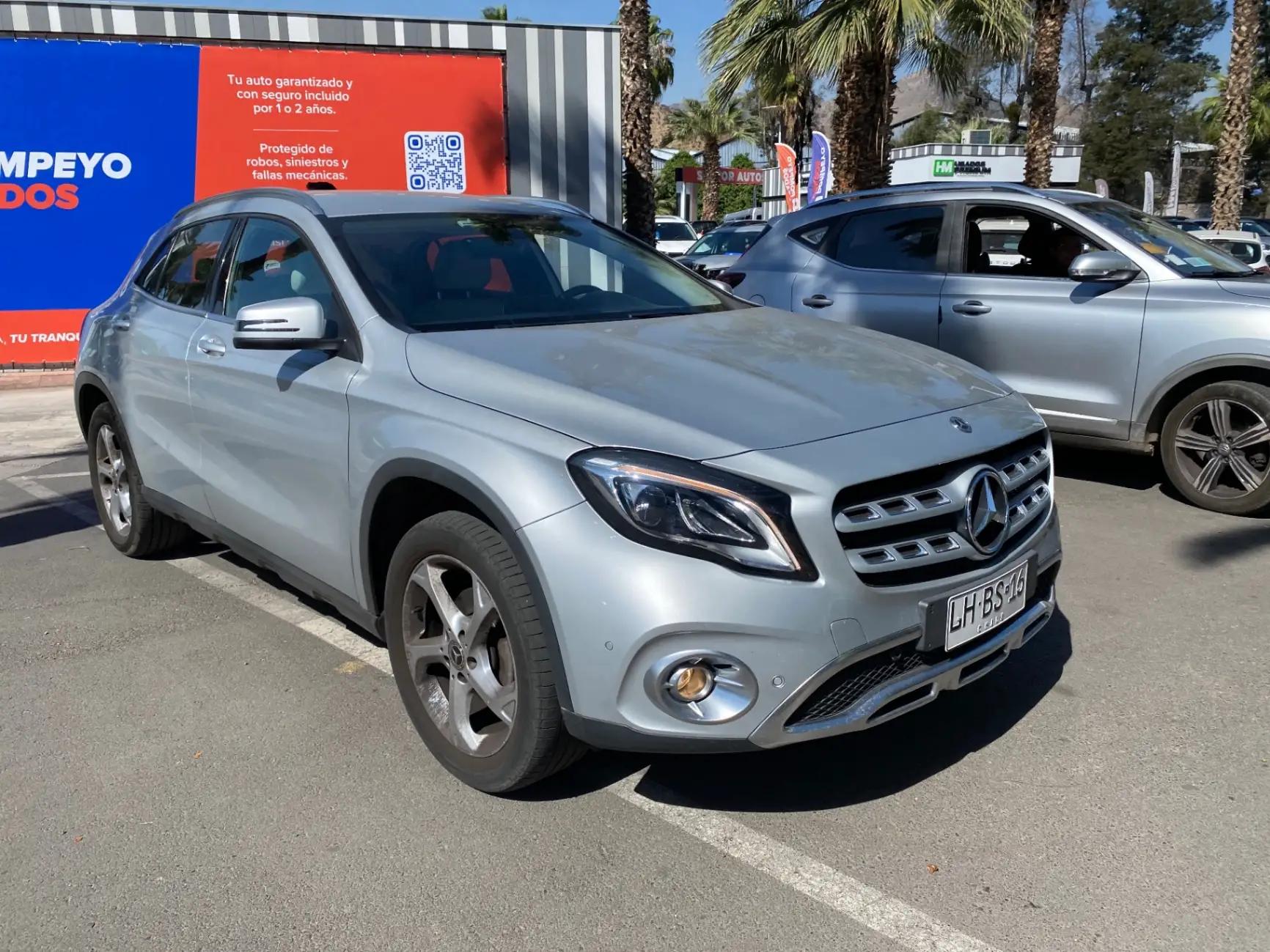 Automovil Mercedes Benz Gla 200